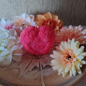 Rózsás szivecske formagyertya